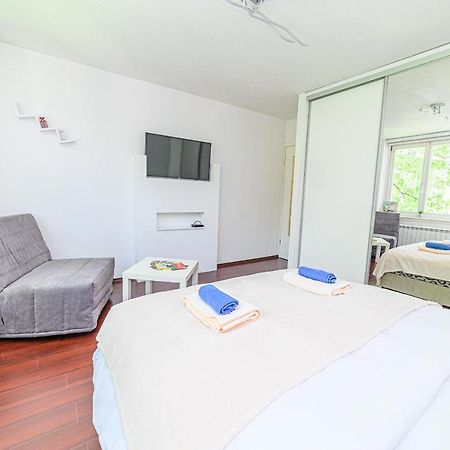 Beautiful Cozy Studio Close To City Center Apartment ซาราเยโว ภายนอก รูปภาพ