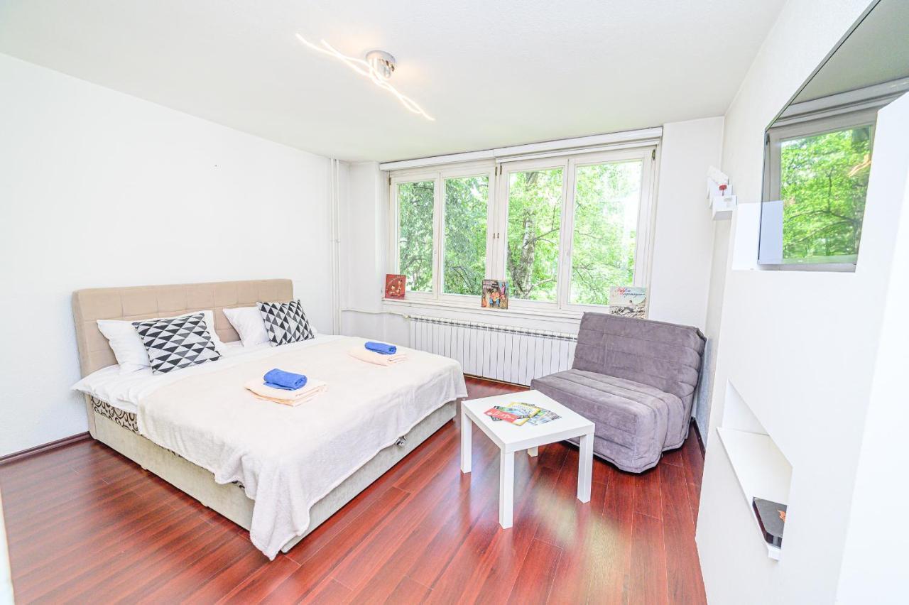 Beautiful Cozy Studio Close To City Center Apartment ซาราเยโว ภายนอก รูปภาพ